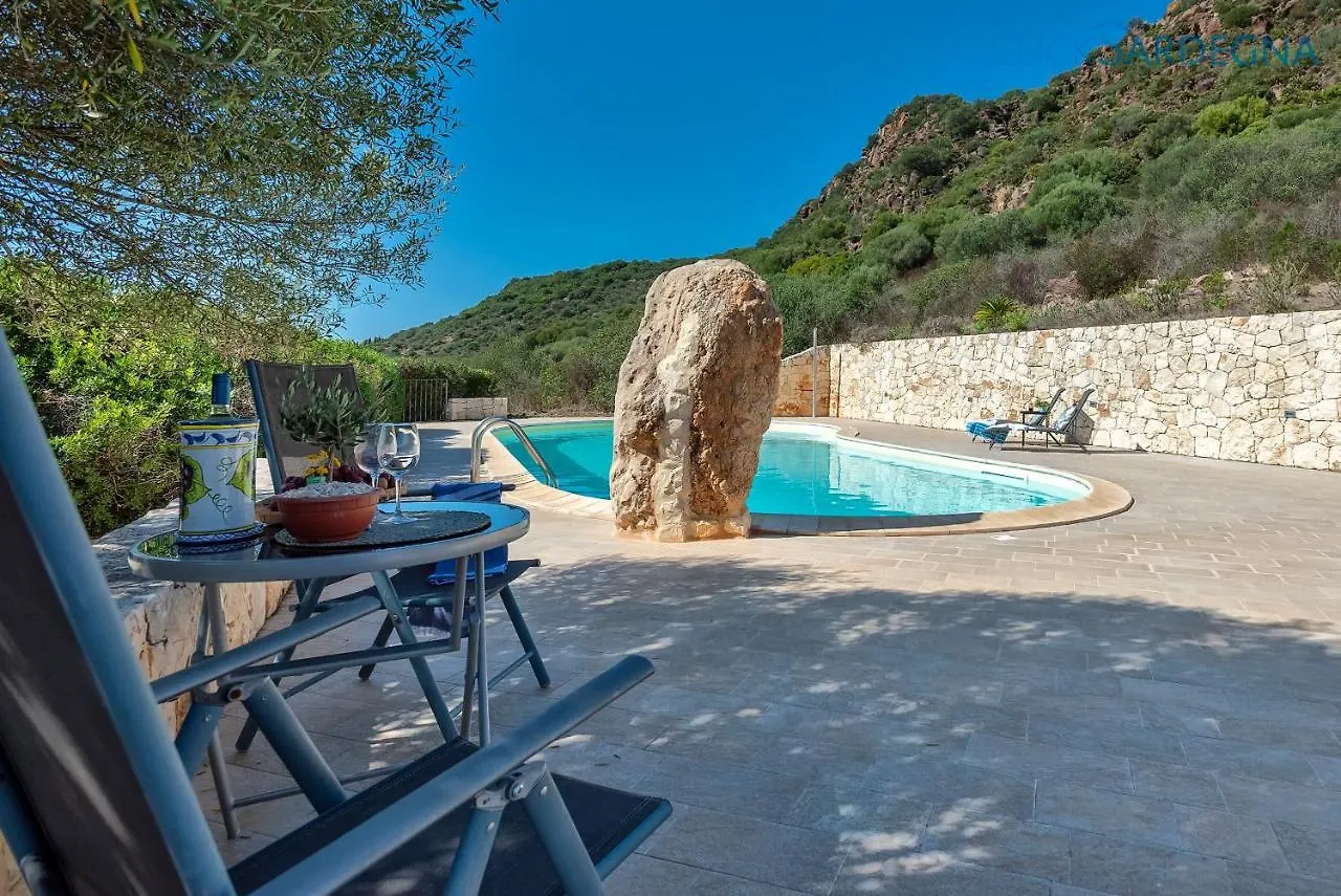 Villa Verde With Pool, Private Parking, Air Conditioning, 5 Bedrooms And 4 Bathrooms 阿尔盖罗