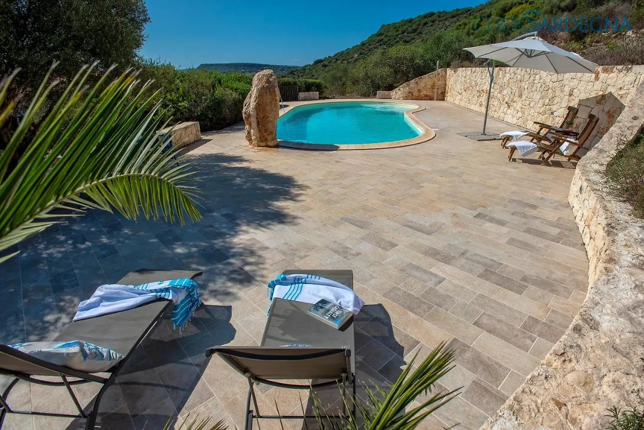 Villa Verde With Pool, Private Parking, Air Conditioning, 5 Bedrooms And 4 Bathrooms 阿尔盖罗
