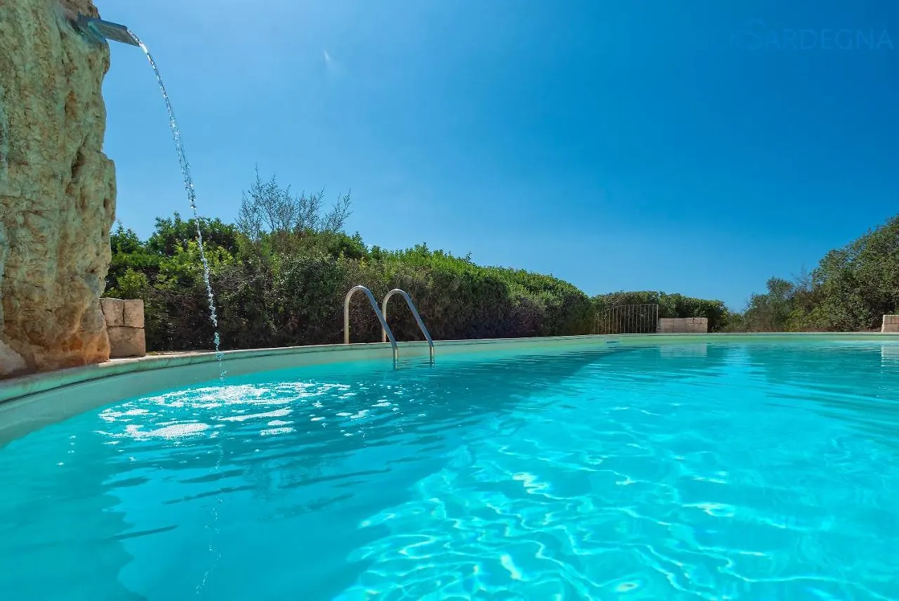 Villa Verde With Pool, Private Parking, Air Conditioning, 5 Bedrooms And 4 Bathrooms 阿尔盖罗