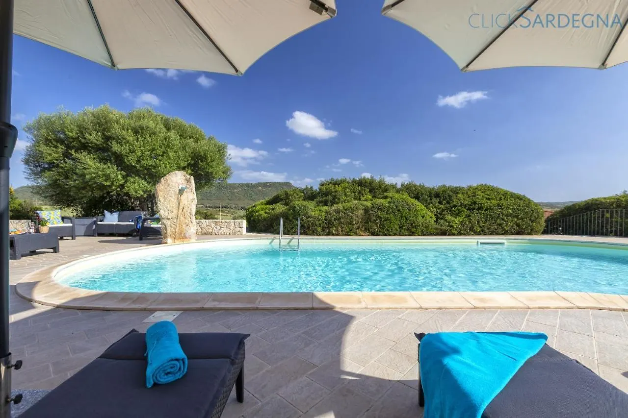 Villa Verde With Pool, Private Parking, Air Conditioning, 5 Bedrooms And 4 Bathrooms 阿尔盖罗 0*,